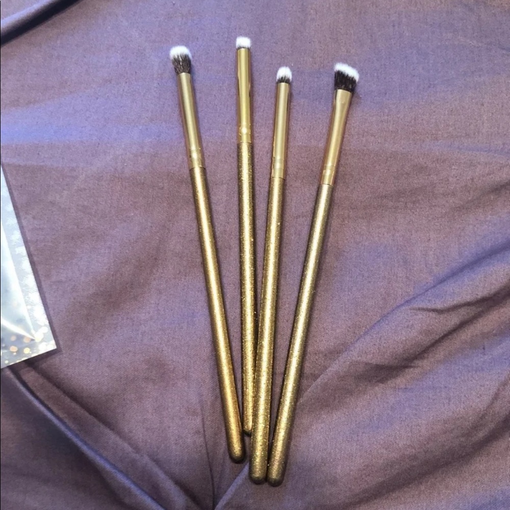 Luxie gold glitter brushes